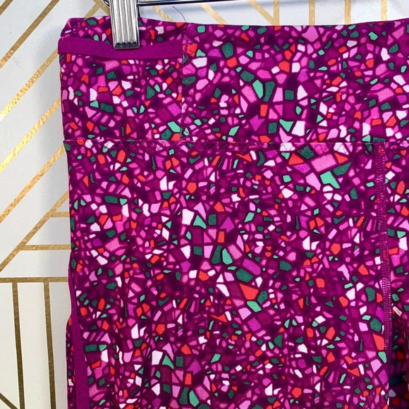 Lululemon Real Quick Crop Paradise Camo Regal Plum - Picture 3 of 10